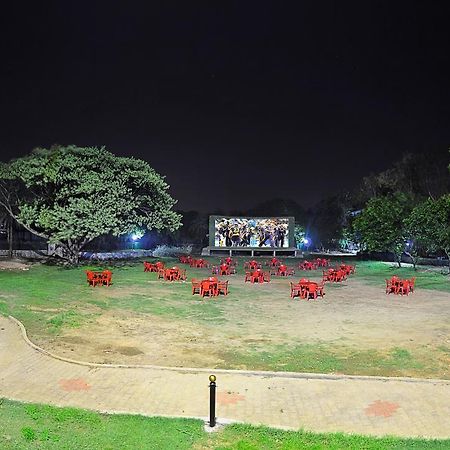 Royal Club Hotel Chennai Eksteriør billede