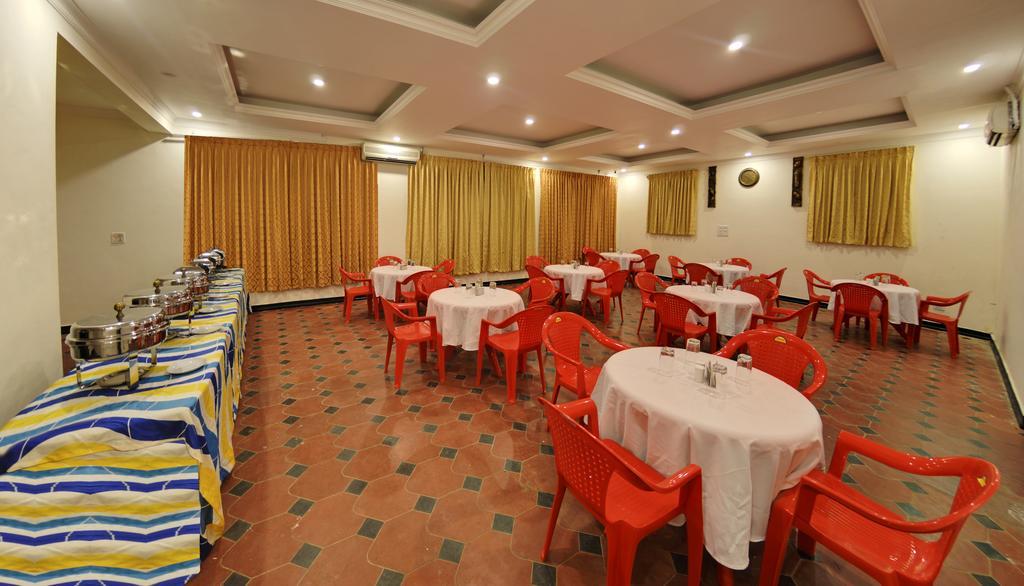 Royal Club Hotel Chennai Eksteriør billede